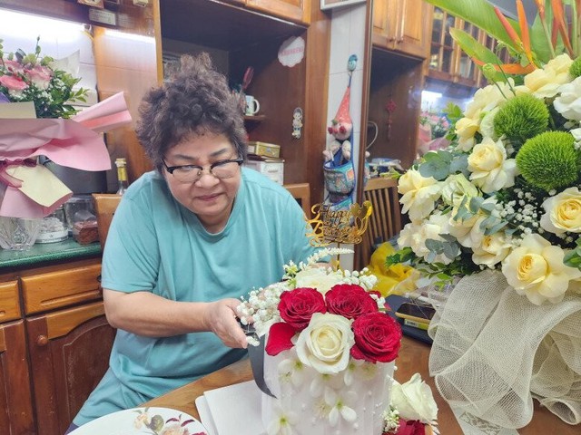 NSƯT Minh Vượng sống độc thân trong căn nhà nhỏ , giữ tinh thần lạc quan trong cuộc sống - Ảnh 8. NSƯT Minh Vượng sống độc thân trong căn nhà nhỏ , giữ tinh thần lạc quan trong cuộc sống - Ảnh 8.