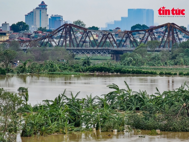 Hà Nội cấm toàn bộ phương tiện lưu thông qua cầu Long Biên- Ảnh 4.