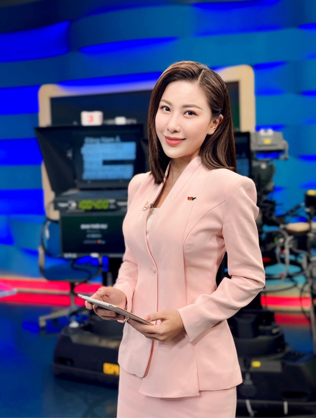 quynh-hoa-vtv-1-17259725387451565208656.jpg