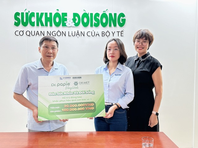 Báo Sức khỏe và Đời sống tiếp nhận hơn 3 tỷ đồng tiền mặt cùng hàng hóa thiết yếu hỗ trợ đồng bào miền Bắc bị lũ lụt- Ảnh 6.