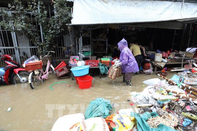 'Điểm mặt' những bệnh truyền nhiễm hay gặp trong mùa bão, lũ và những biện pháp phòng ngừa - Ảnh 1.