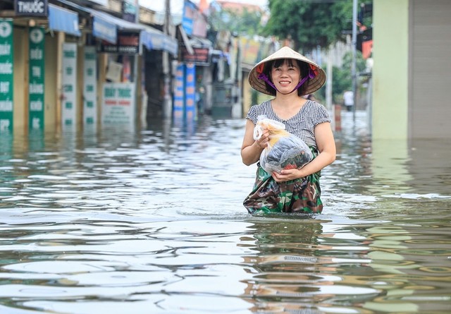 1000 chiếc bánh tét từ Cần Thơ gửi đến bà con vùng lũ Hà Nam- Ảnh 6.