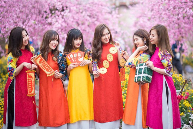 ao-dai-tet-1737450494710488125582.jpg