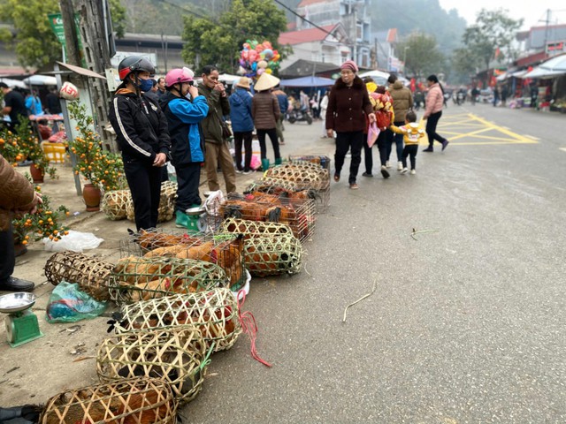 Độc đáo chợ phiên những ngày cuối năm ở Bắc Kạn - Ảnh 6.