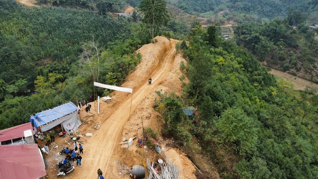 Cuộc hồi sinh bản làng người Mông bị thiên tai ở Bắc Kạn (kỳ 2): Quân, dân đồng lòng nỗ lực hết mình- Ảnh 3.