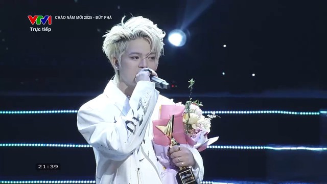 Từ Quang Anh The Voice Kids lột xác thành 'anh trai' Rhyder, cuộc sống hiện tại của trò cưng Lưu Hương Giang - Hồ Hoài Anh ra sao?- Ảnh 8.