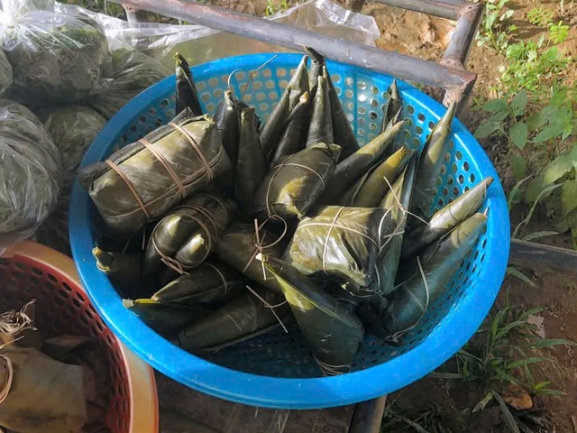 ron-ra-sac-xuan-cho-phien-vung-cao-xu-nghe6-17359920857852089802823.jpg