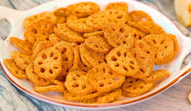 bo-tui-cach-lam-snack-cu-sen-lac-pho-mai-gion-rum-beo-thom-202310090036289299-17600709037661349587725.jpg