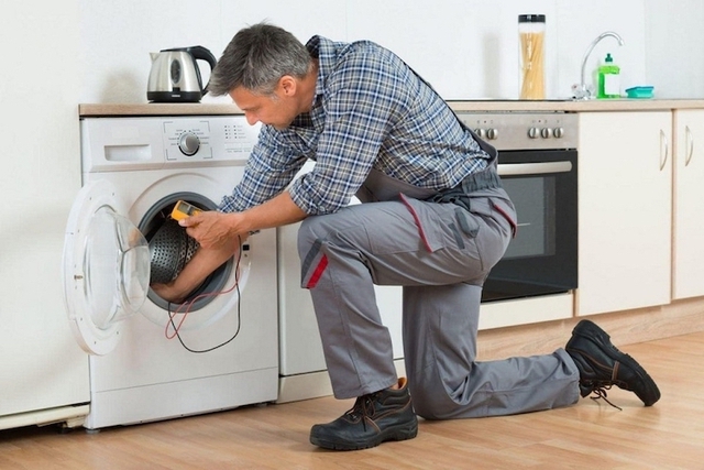 Nguyên nhân và cách khắc phục máy giặt bị rung lắc khi giặt quần áo - Ảnh 3.