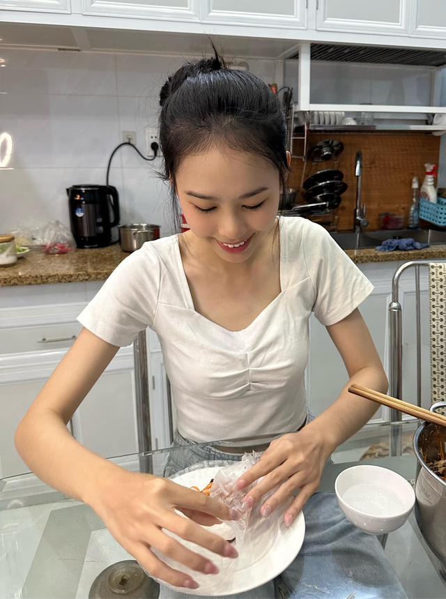 ngoc-hang-1-17603475353891063331834.png