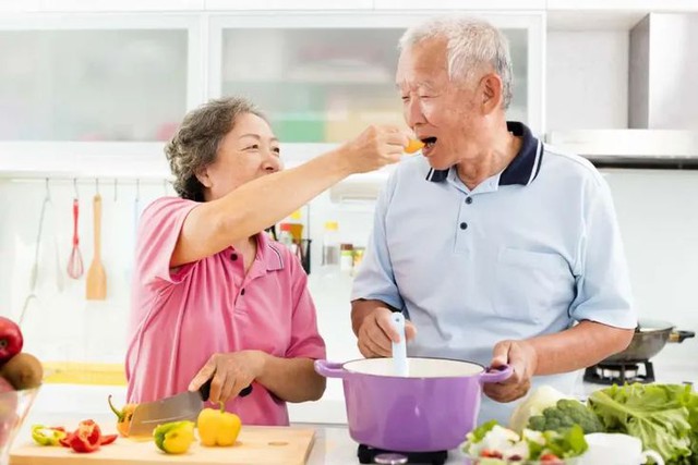 20-foods-you-should-avoid-eating-as-you-get-older-17604307988611693731079.jpeg