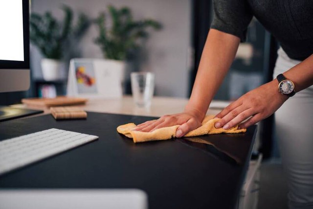 Bí quyết dọn dẹp bàn làm việc sạch sẽ và gọn gàng giúp thăng tiến trong công việc - Ảnh 2. Bí quyết dọn dẹp bàn làm việc sạch sẽ và gọn gàng giúp thăng tiến trong công việc - Ảnh 2.
