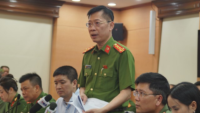 Công an Hà Nội tạm cấm nhiều tuyến đường trong 3 ngày , Shark Bình ly hôn tin đồn ra sao? - Ảnh 2. Công an Hà Nội tạm cấm nhiều tuyến đường trong 3 ngày , Shark Bình ly hôn tin đồn ra sao? - Ảnh 2.