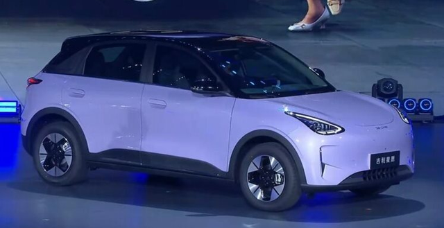 Xe hatchback giá 234 triệu đồng thiết kế sang trọng, trang bị tiện nghi, đẳng cấp hơn cả Kia Morning, Hyundai Grand i10, rẻ chỉ nhỉnh Honda SH sẽ được bán ở Việt Nam? - Ảnh 3. Xe hatchback giá 234 triệu đồng thiết kế sang trọng, trang bị tiện nghi, đẳng cấp hơn cả Kia Morning, Hyundai Grand i10, rẻ chỉ nhỉnh Honda SH sẽ được bán ở Việt Nam? - Ảnh 3.