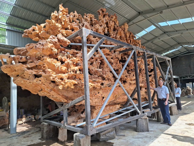 Non bộ ' Cội nguồn ' tôn vinh văn hóa dân tộc và xác lập Kỷ lục Việt Nam - Ảnh 2. Non bộ ' Cội nguồn ' tôn vinh văn hóa dân tộc và xác lập Kỷ lục Việt Nam - Ảnh 2.