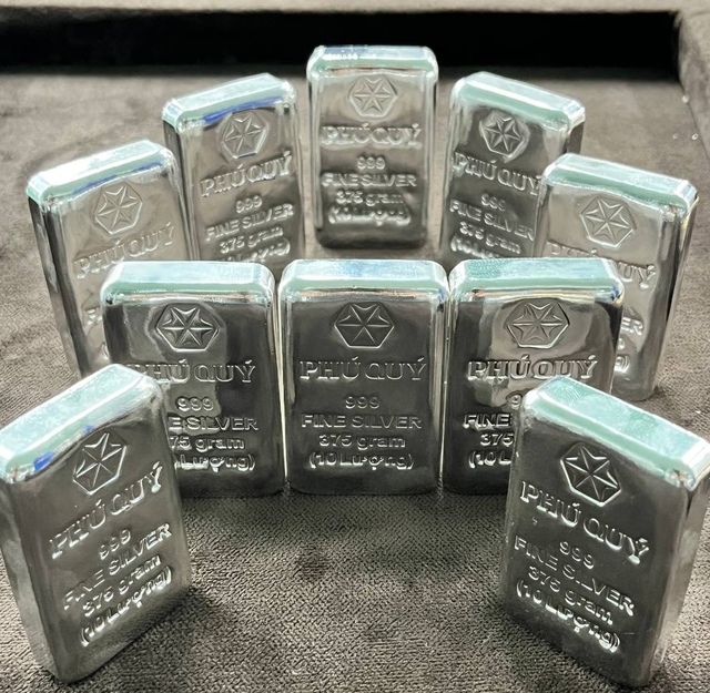 Giá bạc hôm nay ngày 15/10: Thị trường bạc 'nhảy múa', một số thương hiệu tiếp tục ngừng nhận đơn - Ảnh 2. Giá bạc hôm nay ngày 15/10: Thị trường bạc 'nhảy múa', một số thương hiệu tiếp tục ngừng nhận đơn - Ảnh 2.