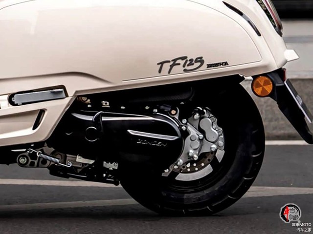 Xe ga 125cc giá 27 triệu đồng đẹp cổ điển tựa Vespa, trang bị hiện đại, rẻ hơn Vision, chỉ như xe số Wave Alpha - Ảnh 4. Xe ga 125cc giá 27 triệu đồng đẹp cổ điển tựa Vespa, trang bị hiện đại, rẻ hơn Vision, chỉ như xe số Wave Alpha - Ảnh 4.