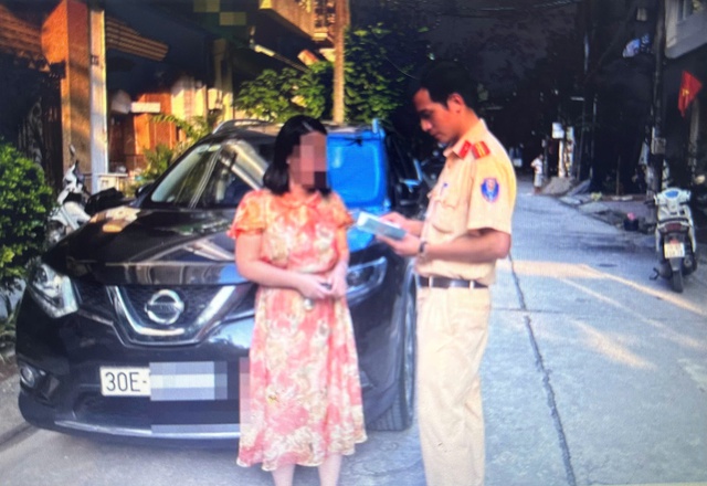 Tin sáng 18/10: Áp thấp nhiệt đới sắp mạnh thành bão, vào Biển Đông khi không khí lạnh tràn về; Hà Nội đề xuất lắp đặt cân tải trọng tự động tại những vị trí nào? - Ảnh 6. Tin sáng 18/10: Áp thấp nhiệt đới sắp mạnh thành bão, vào Biển Đông khi không khí lạnh tràn về; Hà Nội đề xuất lắp đặt cân tải trọng tự động tại những vị trí nào? - Ảnh 6.