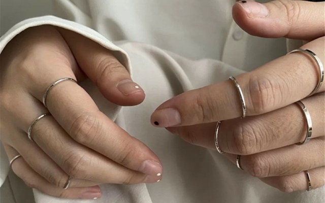 Cách đeo nhẫn phong thủy giúp chủ nhân gặp nhiều may mắn, tài vận trong cuộc sống - Ảnh 1. Cách đeo nhẫn phong thủy giúp chủ nhân gặp nhiều may mắn, tài vận trong cuộc sống - Ảnh 1.