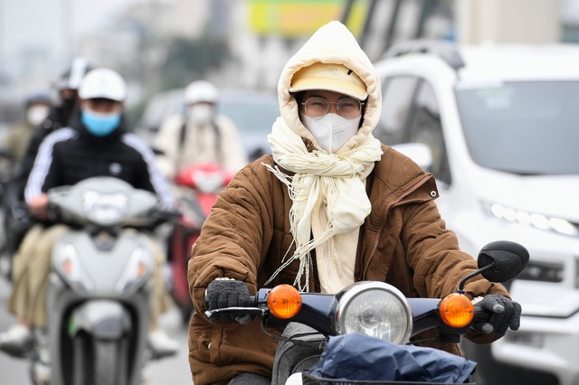 Không khí lạnh tăng cường tràn về miền Bắc, có nơi dưới 16°C - Ảnh 1. Không khí lạnh tăng cường tràn về miền Bắc, có nơi dưới 16°C - Ảnh 1.