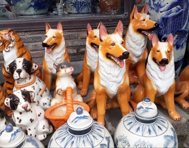 Cách bài trí tượng chó phong thuỷ để may mắn, hoá giải sát khí - Ảnh 1. Cách bài trí tượng chó phong thuỷ để may mắn, hoá giải sát khí - Ảnh 1.