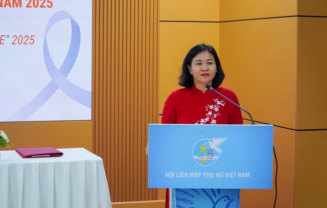 “Chạm sẻ chia, trao hy vọng 2025” lan tỏa hành trình vì sức khỏe phụ nữ Việt - Ảnh 1. “Chạm sẻ chia, trao hy vọng 2025” lan tỏa hành trình vì sức khỏe phụ nữ Việt - Ảnh 1.
