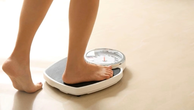 Ăn kiêng và tập gym giảm 7kg trong 2 tháng, nữ sinh 16 tuổi đột ngột mất kinh: Nguy hiểm khó lường - Ảnh 2. Ăn kiêng và tập gym giảm 7kg trong 2 tháng, nữ sinh 16 tuổi đột ngột mất kinh: Nguy hiểm khó lường - Ảnh 2.