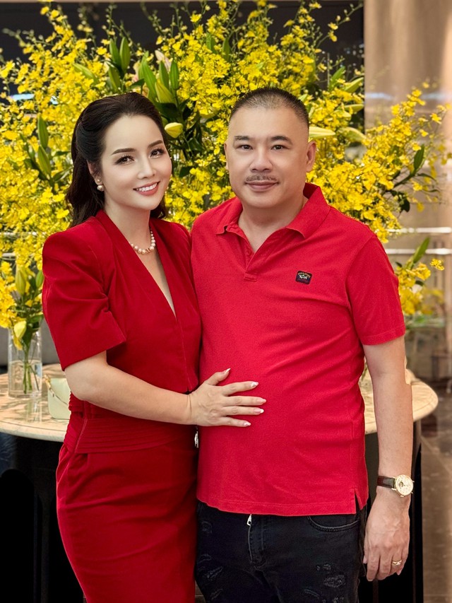 Mai Thu Huyền sau 23 năm lấy chồng doanh nhân, cuộc sống giờ ra sao? - Ảnh 5. Mai Thu Huyền sau 23 năm lấy chồng doanh nhân, cuộc sống giờ ra sao? - Ảnh 5.