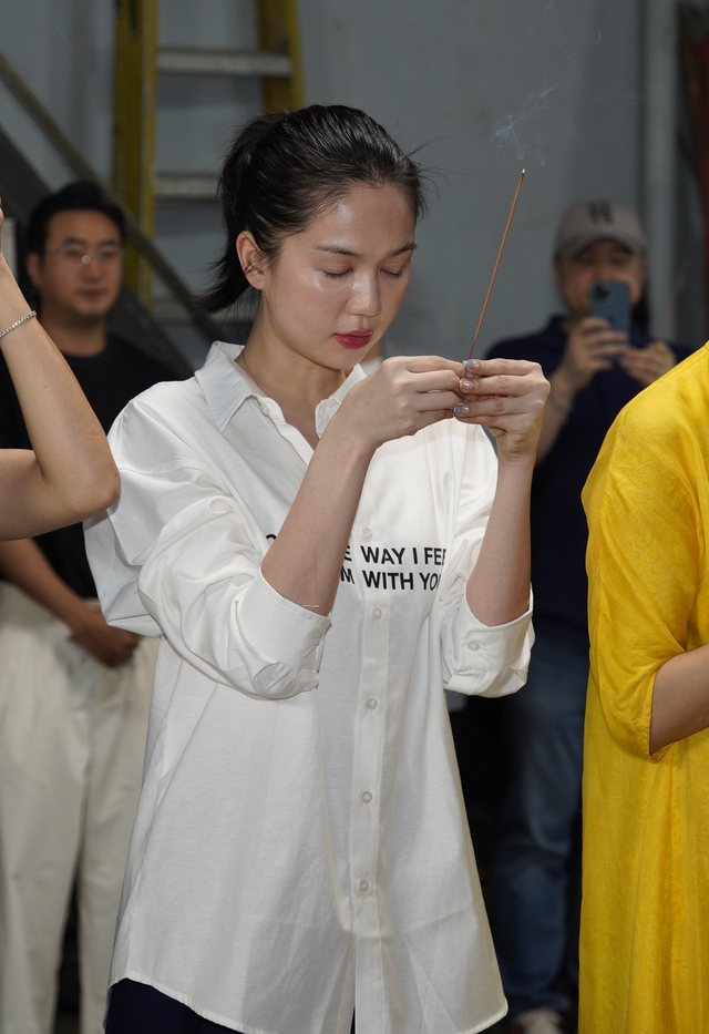 Ngọc Trinh 'đắt show' phim ảnh sau phim có doanh thu hơn trăm tỷ - Ảnh 2. Ngọc Trinh 'đắt show' phim ảnh sau phim có doanh thu hơn trăm tỷ - Ảnh 2.