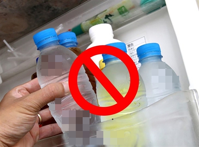 Tiết kiệm thì tiết kiệm, nhưng đừng dùng những loại chai lọ này để đựng thực phẩm nữa, hãy vứt bỏ ngay! - Ảnh 3. Tiết kiệm thì tiết kiệm, nhưng đừng dùng những loại chai lọ này để đựng thực phẩm nữa, hãy vứt bỏ ngay! - Ảnh 3.