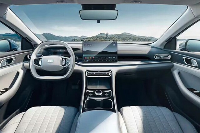 Sedan hạng C hybrid giá 270 triệu đồng đẹp sang trọng, thiết kế hiện đại sánh ngang Honda Civic, rẻ hơn Kia Morning, Hyundai Grand i10 liệu có về Việt Nam? - Ảnh 3. Sedan hạng C hybrid giá 270 triệu đồng đẹp sang trọng, thiết kế hiện đại sánh ngang Honda Civic, rẻ hơn Kia Morning, Hyundai Grand i10 liệu có về Việt Nam? - Ảnh 3.