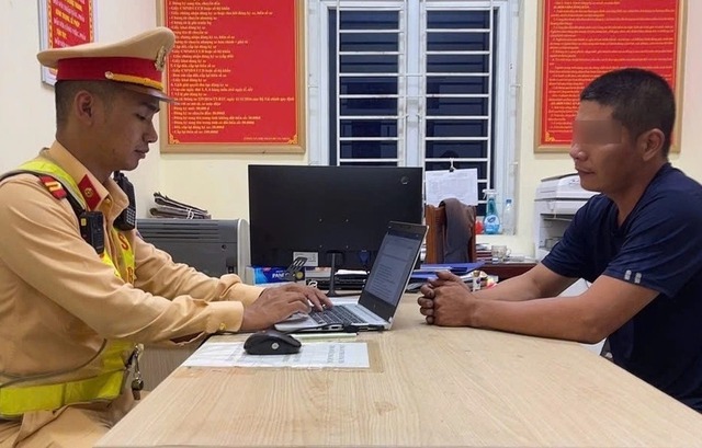 Tài xế xe đầu kéo dương tính với ma túy và vi phạm giao thông nghiêm trọng - Ảnh 1.