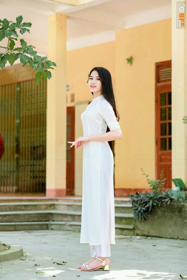 Hoa hậu Đỗ Thị Hà được khen xin từ bé - Ảnh 11. Hoa hậu Đỗ Thị Hà được khen xin từ bé - Ảnh 11.