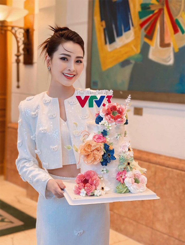 Nữ MC VTV xinh đẹp nào sẽ dẫn chung kết Đường lên đỉnh Olympia năm thứ 25 tại điểm cầu Hà Nội?  - Ảnh 3. Nữ MC VTV xinh đẹp nào sẽ dẫn chung kết Đường lên đỉnh Olympia năm thứ 25 tại điểm cầu Hà Nội?  - Ảnh 3.