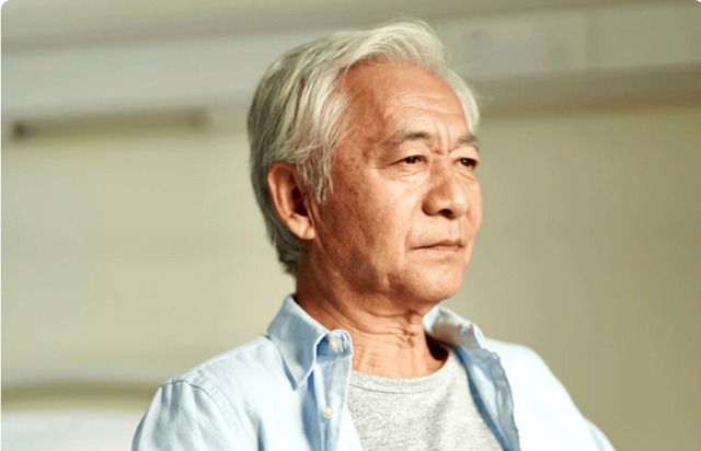 Nỗi đau của cụ ông bị con đuổi ra khỏi nhà giữa trời giá rét sau khi sang tên tài sản cho cháu trai thừa kế - Ảnh 2. Nỗi đau của cụ ông bị con đuổi ra khỏi nhà giữa trời giá rét sau khi sang tên tài sản cho cháu trai thừa kế - Ảnh 2.