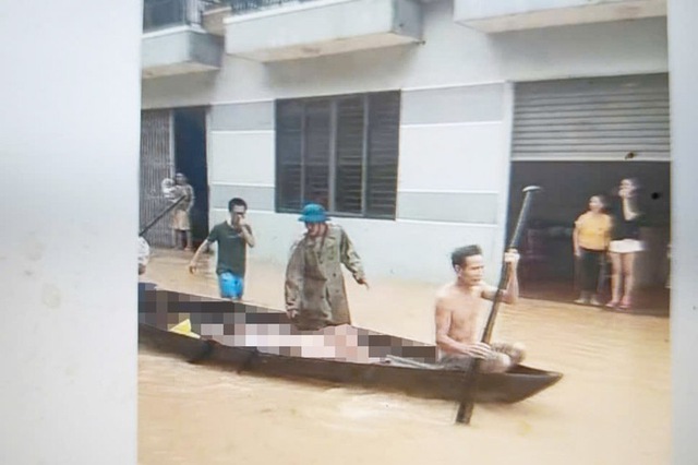 Đà Nẵng: 8 người cùng một gia đình ở Đà Nẵng nghi bị ngạt khí nguy kịch, đã có 1 người tử vong - Ảnh 1. Đà Nẵng: 8 người cùng một gia đình ở Đà Nẵng nghi bị ngạt khí nguy kịch, đã có 1 người tử vong - Ảnh 1.