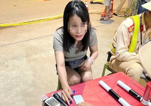 Không khí lạnh tăng cường Miền Bắc từ 30 / 10 , thầy giáo An Giang bị đình chỉ - Ảnh 4. Không khí lạnh tăng cường Miền Bắc từ 30 / 10 , thầy giáo An Giang bị đình chỉ - Ảnh 4.