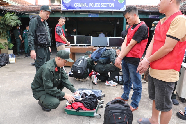 Lai Châu triệt phá đường dây lừa đảo mạng xuyên quốc gia do Sùng Thị Mải cầm đầu - Ảnh 1. Lai Châu triệt phá đường dây lừa đảo mạng xuyên quốc gia do Sùng Thị Mải cầm đầu - Ảnh 1.