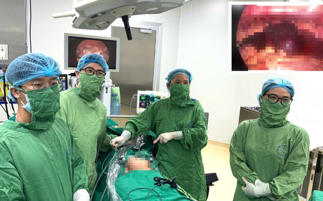 Chạy đua cứu mẹ con thai phụ mang song thai khác vị trí hiếm gặp - Ảnh 1. Chạy đua cứu mẹ con thai phụ mang song thai khác vị trí hiếm gặp - Ảnh 1.