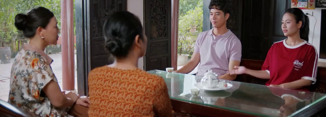 'Tiểu tam' Linh (Phương Lan) bất ngờ kết bạn với Mỹ Anh (Phương Oanh) - Ảnh 1. Gió ngang khoảng trời xanh - Tập 36: - Ảnh 1.