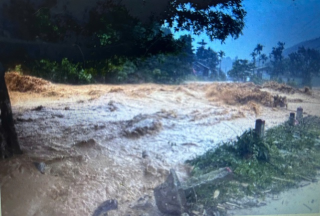 Tin sáng 30/10: Miền Bắc tiếp tục đón không khí lạnh tăng cường, cảnh báo nước lũ dâng cao ở miền Trung; Sửa quy chế thi học sinh giỏi quốc gia - Ảnh 5.