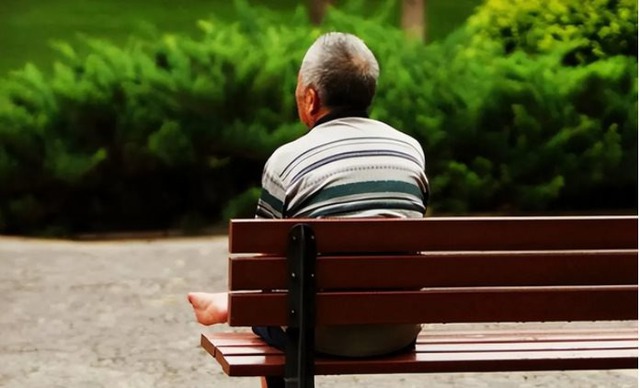 Nghỉ hưu với 25 triệu mỗi tháng nhưng về quê tôi sống như người nghèo: Tránh được vô số phiền phức - Ảnh 1. Nghỉ hưu với 25 triệu mỗi tháng nhưng về quê tôi sống như người nghèo: Tránh được vô số phiền phức - Ảnh 1.