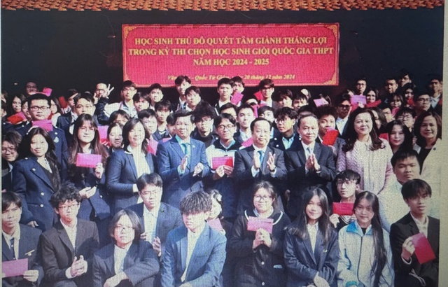 Tin sáng 30/10: Miền Bắc tiếp tục đón không khí lạnh tăng cường, cảnh báo nước lũ dâng cao ở miền Trung; Sửa quy chế thi học sinh giỏi quốc gia - Ảnh 2.