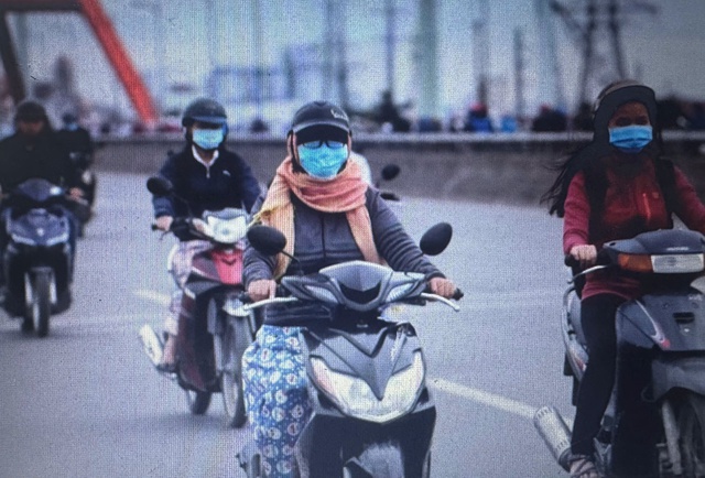 Tin sáng 30/10: Miền Bắc tiếp tục đón không khí lạnh tăng cường, cảnh báo nước lũ dâng cao ở miền Trung; Sửa quy chế thi học sinh giỏi quốc gia - Ảnh 1.