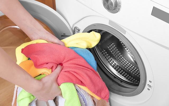 Sấy bằng máy sấy quần áo có khiến quần áo bạc màu không? - Ảnh 1. Sấy bằng máy sấy quần áo có khiến quần áo bạc màu không? - Ảnh 1.
