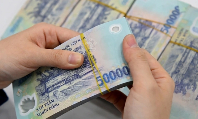 Tin sáng 1/11: Tăng lương cơ sở từ 1/1/2026? Lịch nghỉ Tết Dương lịch 2026 sắp tới của học sinh Hà Nội - Ảnh 1.