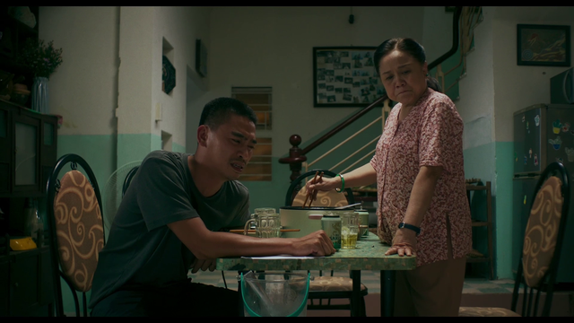 5 năm dành thời gian cho gia đình, nghệ sĩ Ái Như trở lại 'như lên đồng' trong phim mới - Ảnh 4. 5 năm dành thời gian cho gia đình, nghệ sĩ Ái Như trở lại 'như lên đồng' trong phim mới - Ảnh 4.