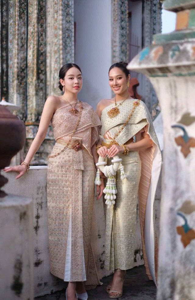 Khoảnh khắc dí dỏm triệu view khi Hoa hậu Thanh Thủy dạy Hoa hậu Thái Lan hát 'Phép màu' - Ảnh 10.