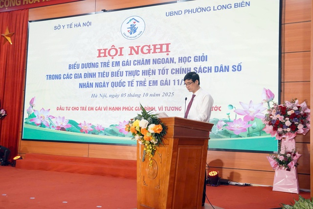 Biểu dương trẻ em gái chăm ngoan, học giỏi trong các gia đình tiêu biểu thực hiện tốt chính sách dân số - Ảnh 1.
