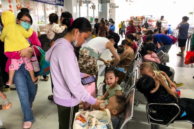 Tin sáng 9 / 10: Đền bù vụ trẻ ném dép trúng van nước chữa cháy , ưu tiên mua nhà xã hội - Ảnh 5.